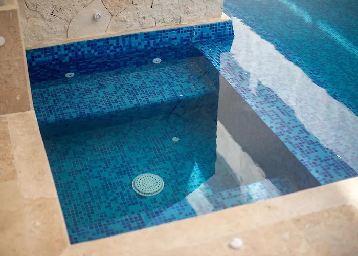 Aldea Zama Luxury 2-br With Pool & Gym Apartment *