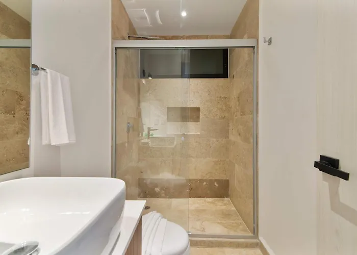 Aldea Zama Luxury 2-br With Pool & Gym Apartment *